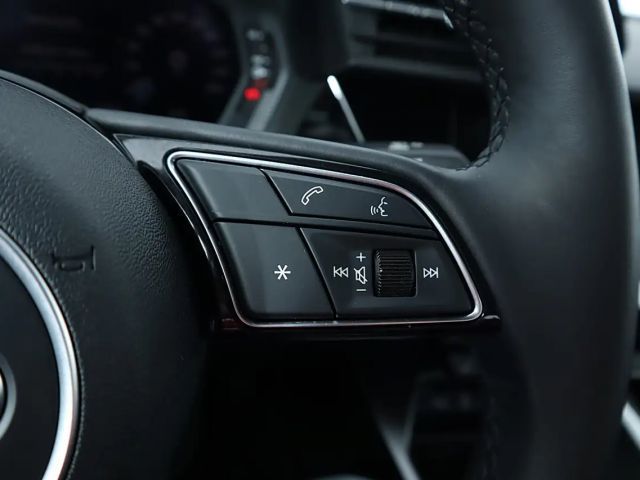 Audi A3 30 TFSI Sedan