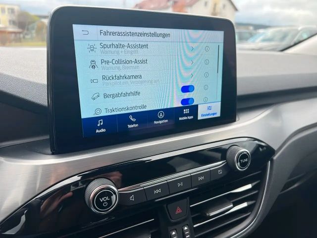 Ford Kuga AWD Hybrid Titanium