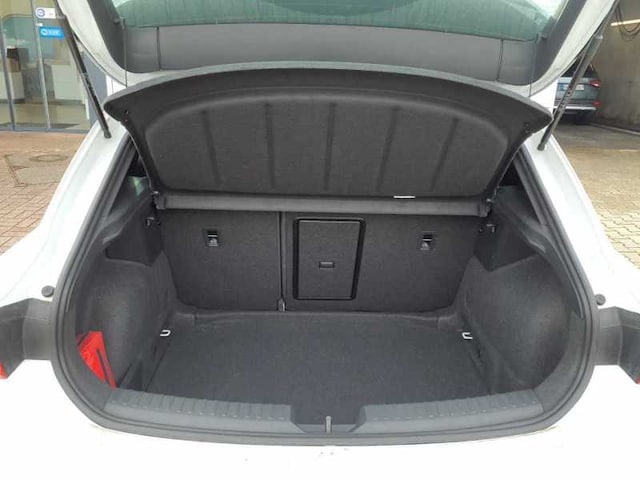 Seat Leon 2024 Navi DynLicht Pano Kam. LED KeyLess