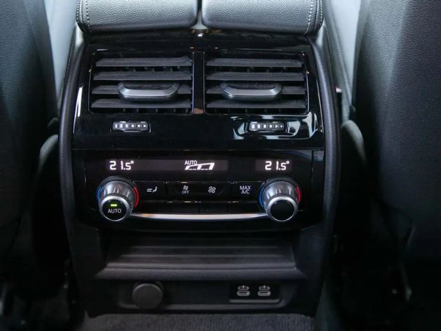 BMW 545 545e M-Sport Sedan xDrive