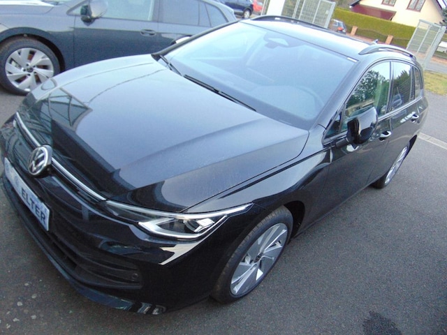 Volkswagen Golf Life Variant