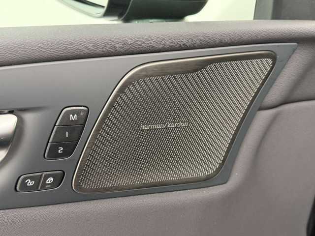 Volvo XC60 AWD Plus Recharge T8