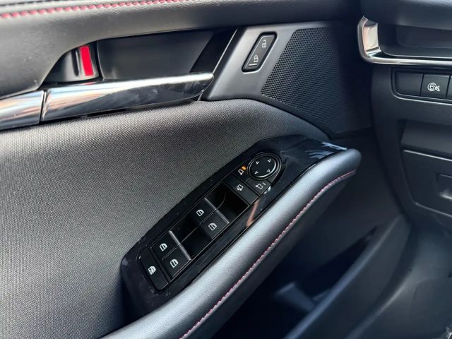 Mazda 3 Homura SkyActiv e-Skyactiv