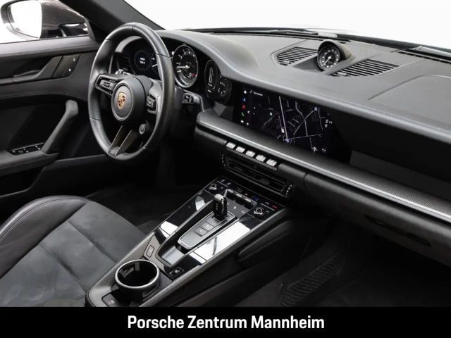 Porsche 992 Carrera Coupé GTS