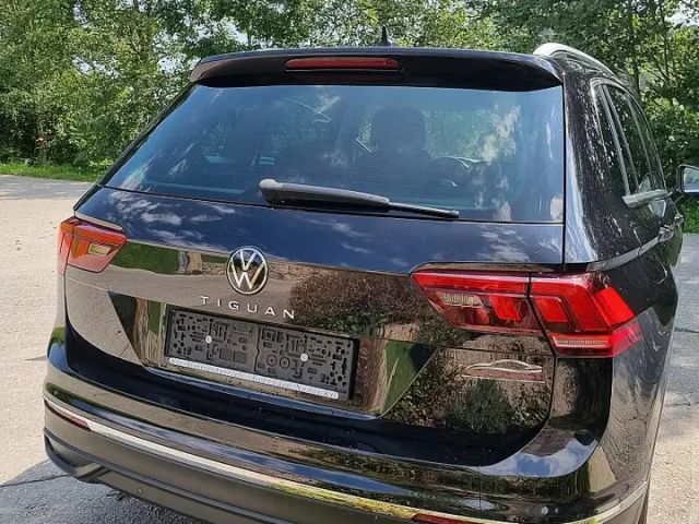 Volkswagen Tiguan 2,0 TDI Fahrerassistenzpaket "Plus" ACC Front A...