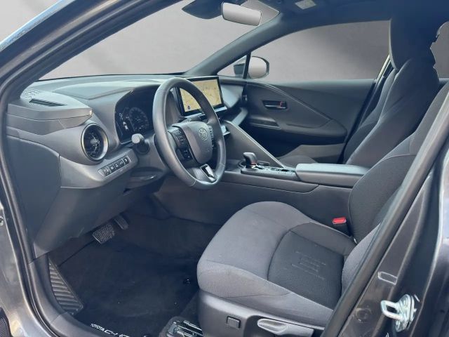 Toyota C-HR Plug-in Team D