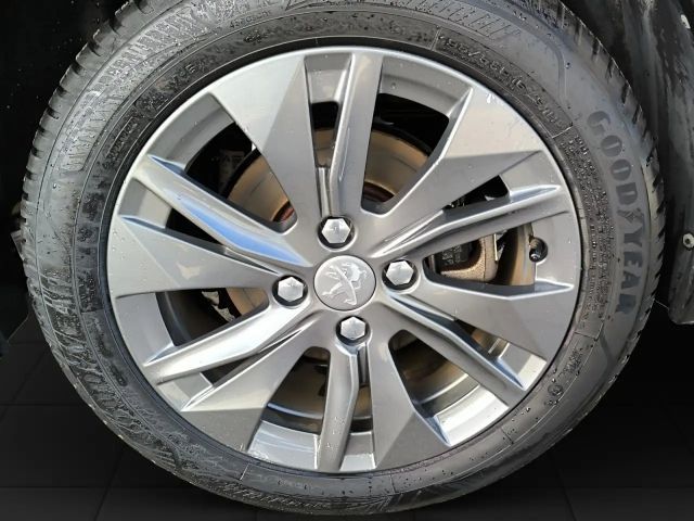 Peugeot E-208 Active Pack