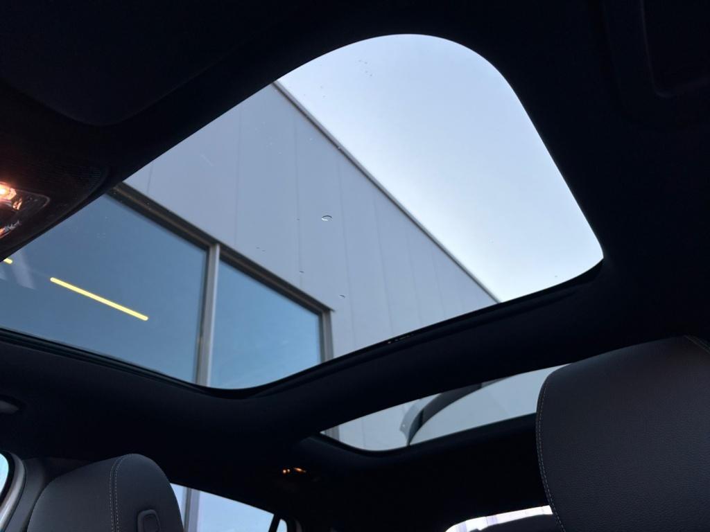 Mercedes-Benz GLA 220 4MATIC GLA 220 d Progressive