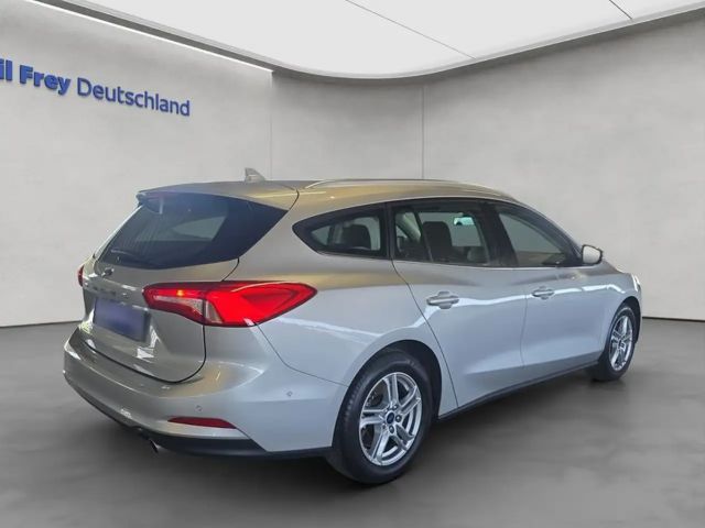 Ford Focus Cool & Connect EcoBoost Wagon