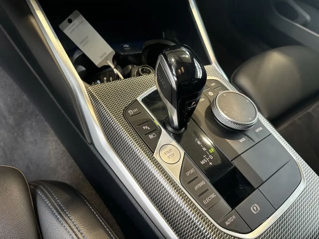 BMW 330 330e M-Sport Touring xDrive