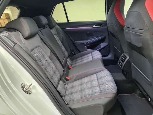 Volkswagen Golf 2 0 l TSI ACC SpurW KAM W-Paket