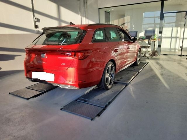 Seat Leon 2.0 TSI DSG FR-lijn Sportstourer