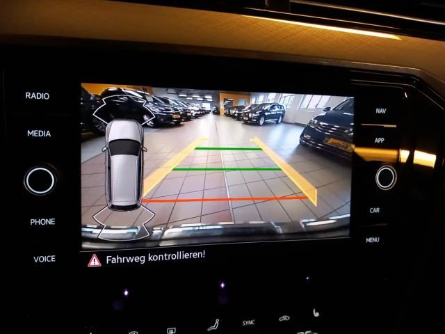 Volkswagen Passat DSG GTE Pro Variant