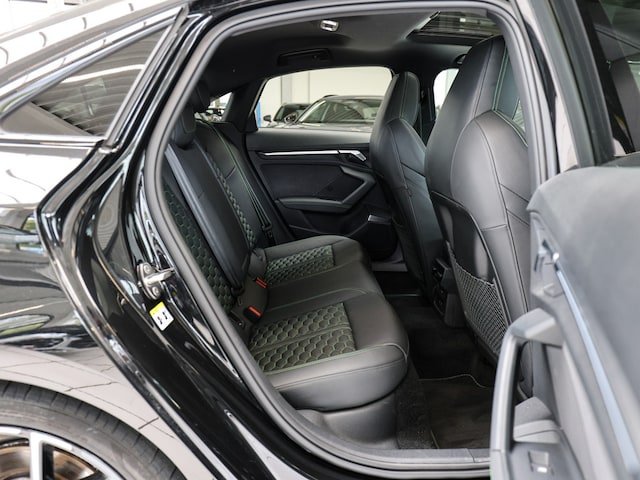 Audi RS3 Quattro S-Tronic Sedan