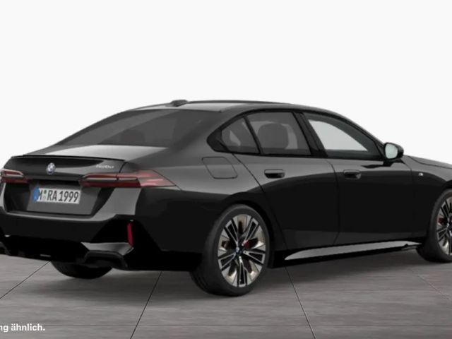 BMW 520 520d M-Sport Sedan