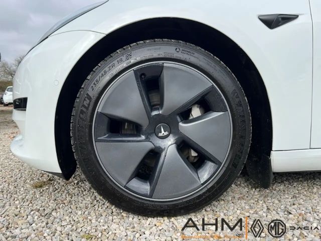 Tesla Model 3 RWD Standard Range