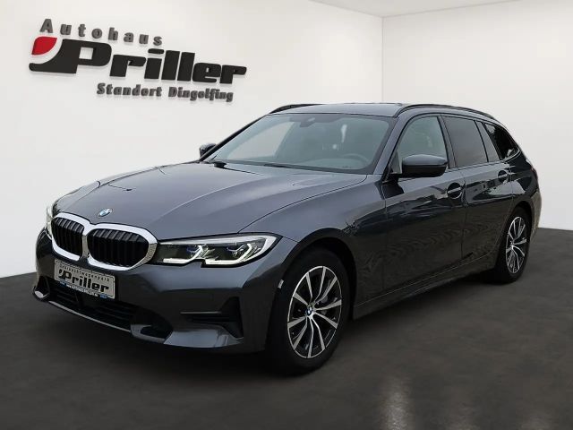 BMW 330 330i Sport Line Touring xDrive