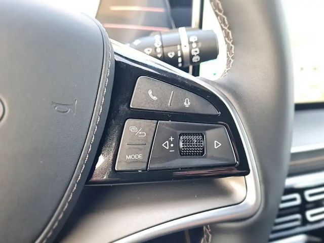 BYD Tang New Tang Flagship 108,8 kWh New Tang Flagship 1...