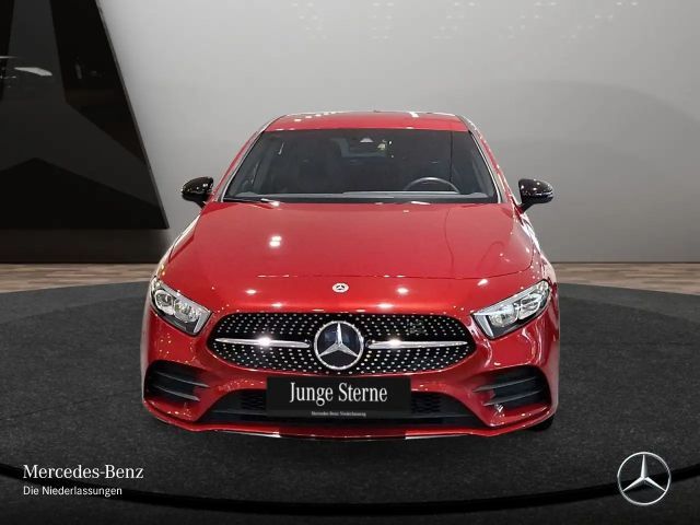 Mercedes-Benz A 250 A 250 e AMG Line