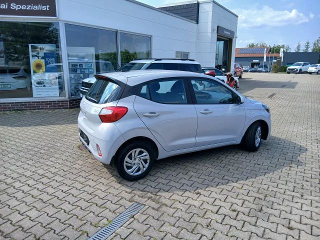 Hyundai i10 1.0