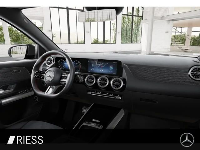 Mercedes-Benz GLA 200 360 ACC AHK AUT DynLicht Fernlichtass.