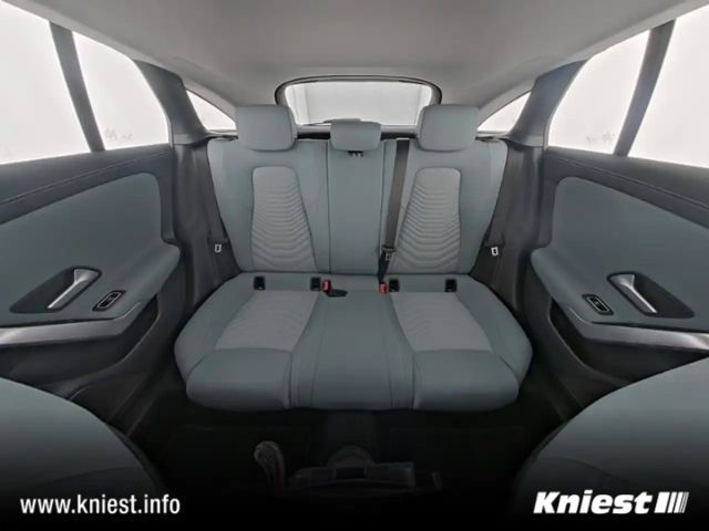 Mercedes-Benz CLA 180 Progressive