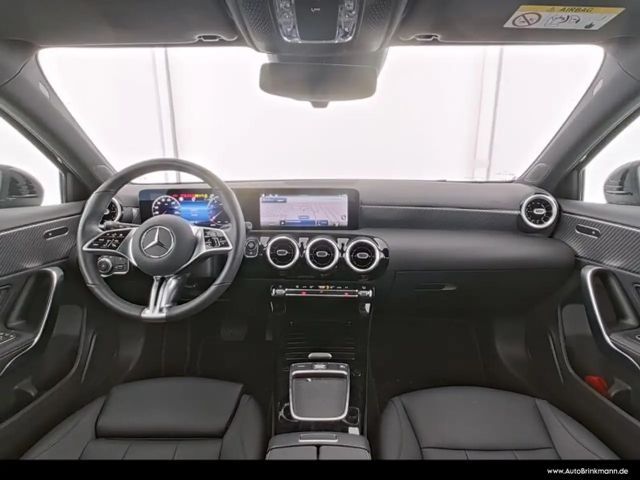 Mercedes-Benz A 200 Premium