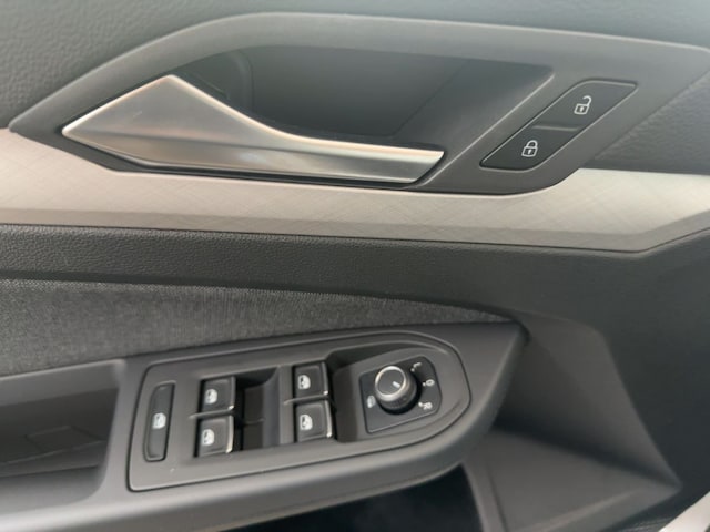 Volkswagen Golf 1.5 eTSI DSG Life Variant