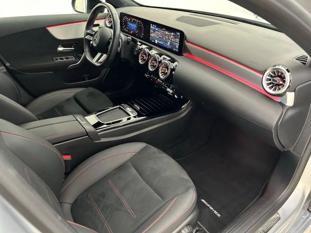 Mercedes-Benz A 180 A 180 d AMG Line Hatchback