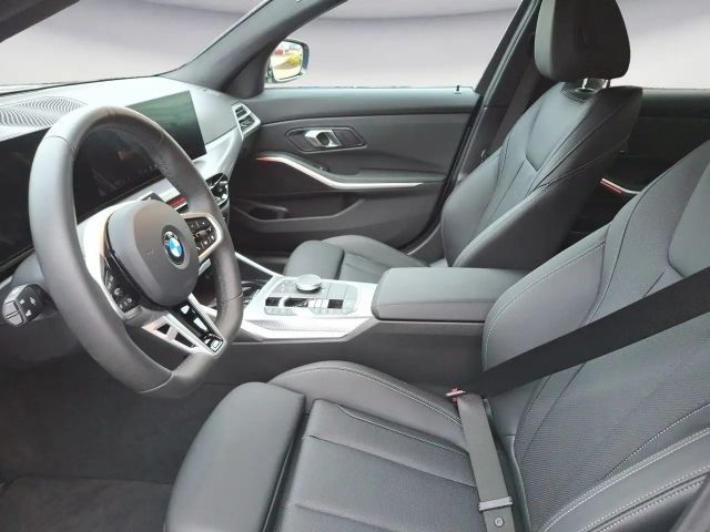 BMW 320 320d M-Sport Sedan xDrive