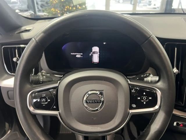 Volvo XC60 AWD Dark Plus