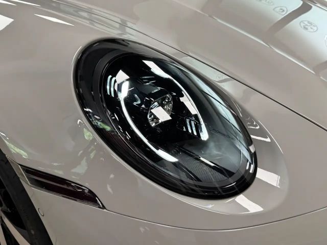 Porsche 992 Cabrio Carrera