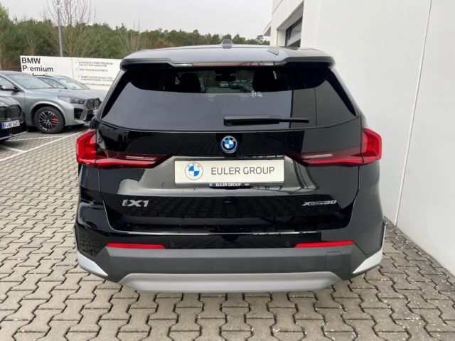 BMW iX1 xDrive