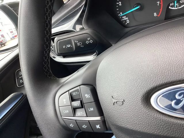 Ford Fiesta 1.0EcoBoost Automatik ACC NAVI SHZ KAM