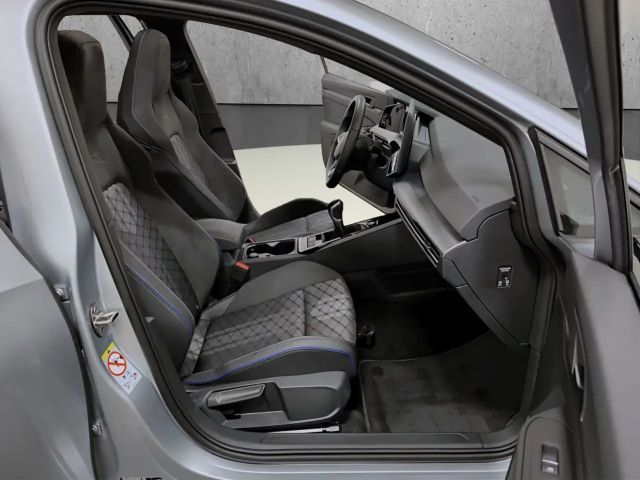 Volkswagen Golf 1.5 TSI R-Line Style Variant