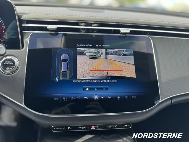 Mercedes-Benz E 200 AMG Line