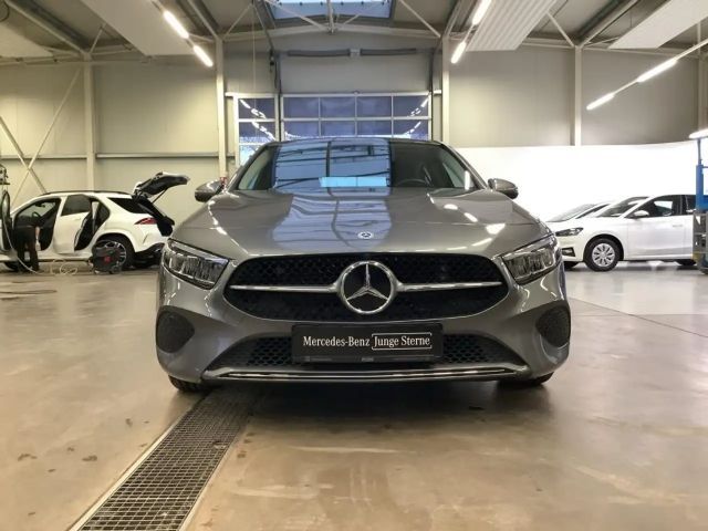 Mercedes-Benz A 200 Progressive