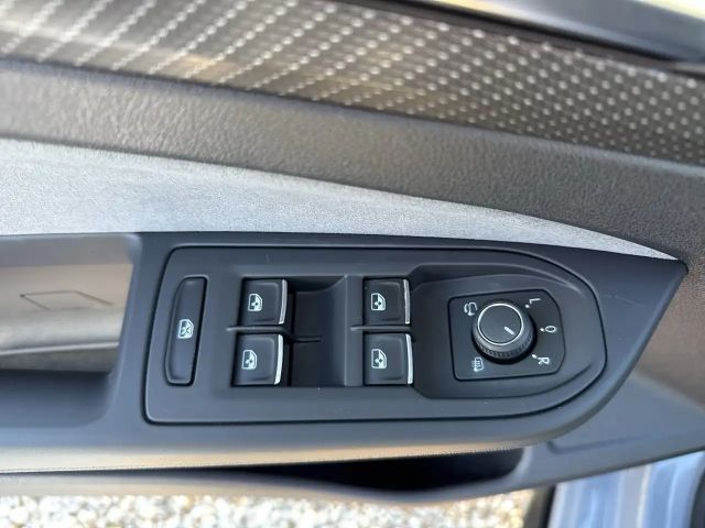 Volkswagen Golf DSG R-Line Variant