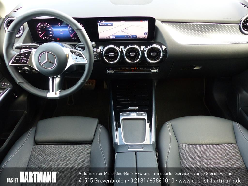 Mercedes-Benz B 200 Progressive Sedan