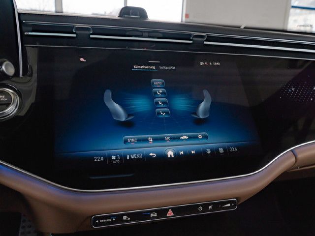 Mercedes-Benz E 200 Sedan