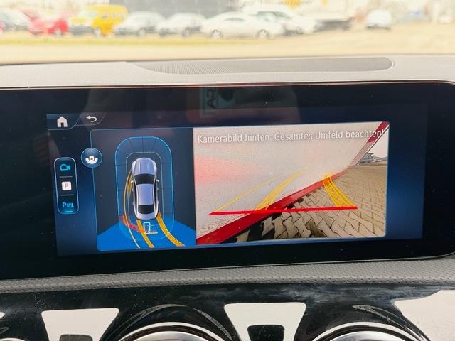 Mercedes-Benz CLA 180 CLA 180 d Coupé Progressive