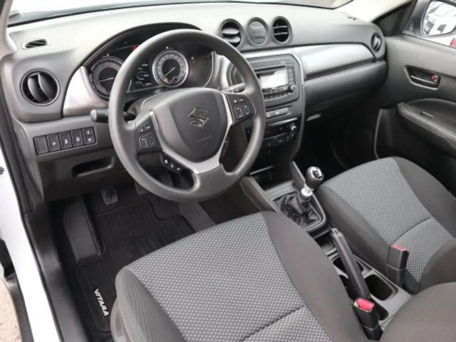 Suzuki Vitara Club Hybrid