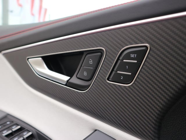 Audi RS Q8 Performance Quattro