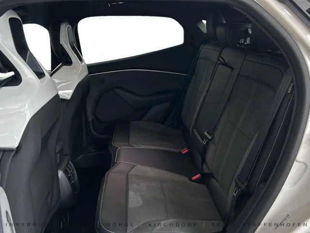 Ford Mustang Mach-E AWD GT