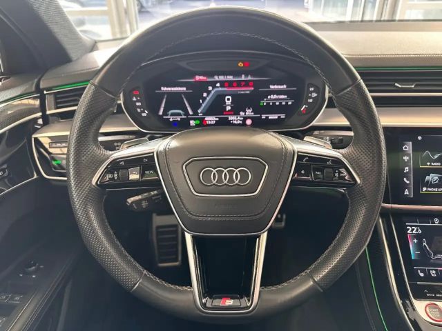 Audi S8 Quattro