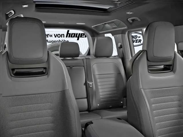 Land Rover Defender 110