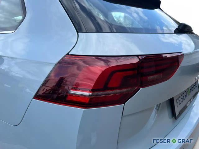 Volkswagen Golf DSG Style Variant