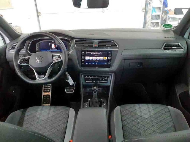 Volkswagen Tiguan 1.5 TSI DSG R-Line