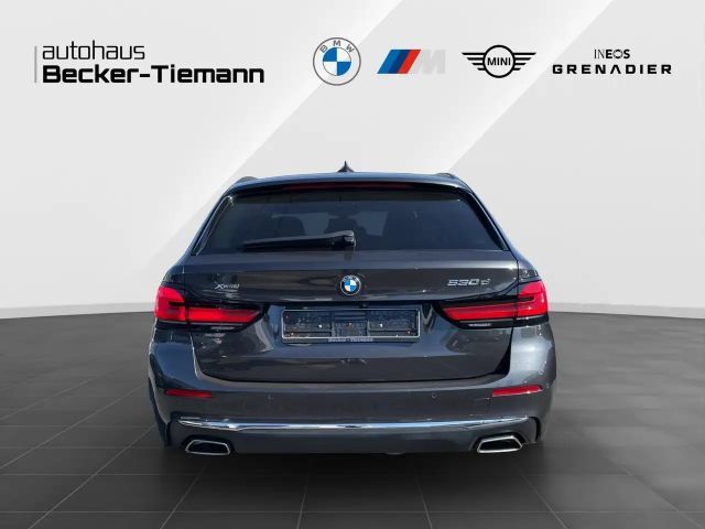 BMW 530 530d Luxury Line Touring xDrive
