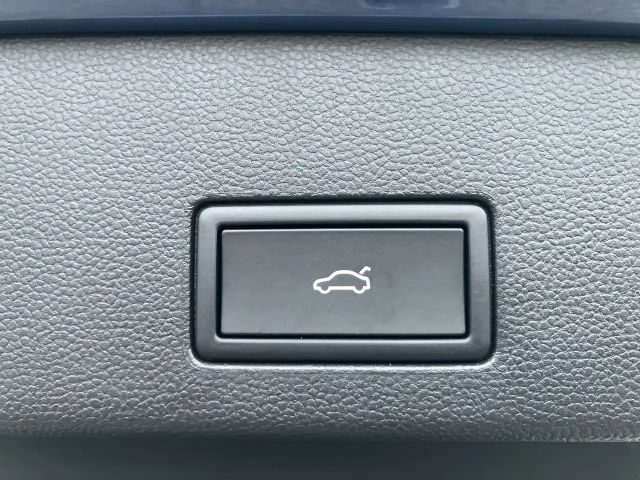 Volkswagen Golf Business DSG Variant